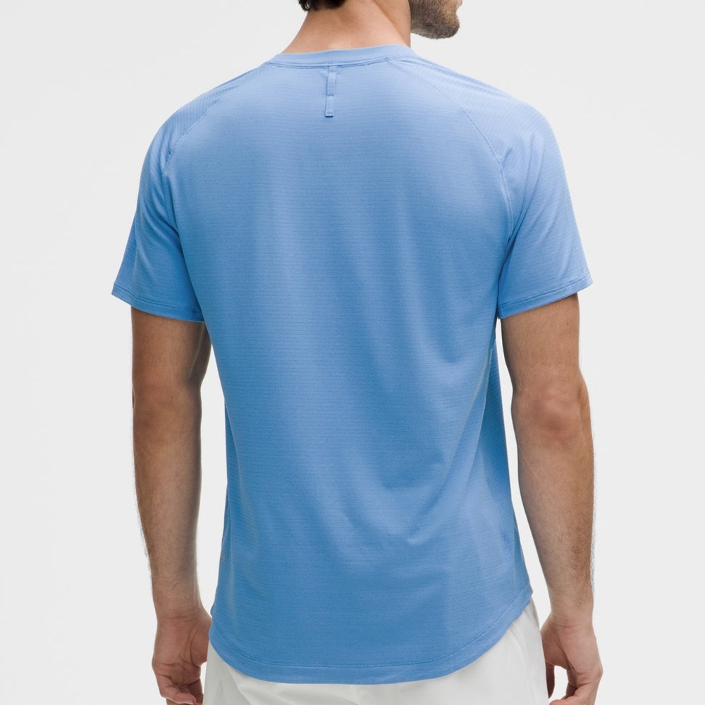Lululemon License To Train 'Better Each Day' SS T-Shirt Size (XXL) Like NEW - Picture 2 of 10